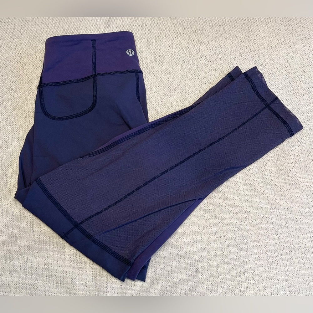 Lululemon Mid Rise Navy Mesh Crop Leggings Size 2